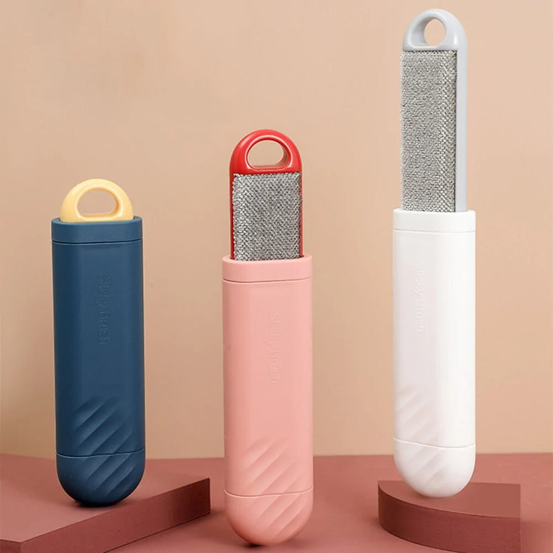 Pet Electrostatic Hair Removal Brush: Portable Grooming Comb for Cats, Puppies, and Clothes - VMX PETS - VMX PETS