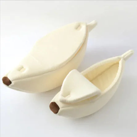 Banana Pet Bed – Cozy Sleeping Bag for Cats & Dogs - VMX PETS - VMX PETS